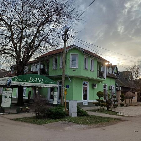 Eco Rural Tourism Association Skorenovac Exterior photo